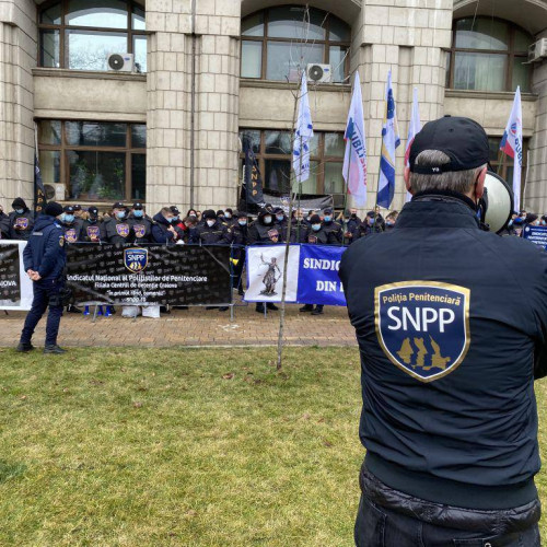 Polițiștii din penitenciare anunță proteste în octombrie față de reorganizare și condiții