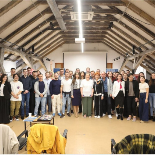 Oradea Toastmasters obține rezultate remarcabile la concursul din Timișoara