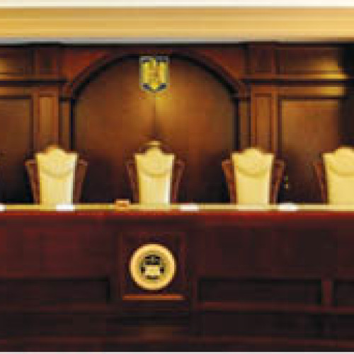 CCR a admis obiecția de neconstituționalitate privind pensiile de serviciu