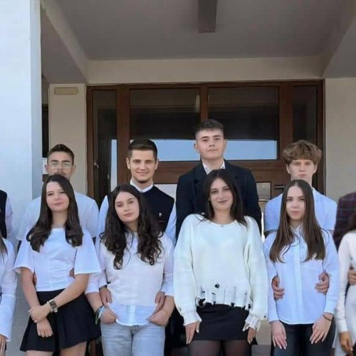 Șase perechi concurează pentru titlurile de Miss și Mister Boboc la Seminarul Teologic din Alba Iulia