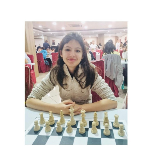 Maria Magdalena Curcă, adolescenta din Constanța care strălucește în șah la nivel național și internațional