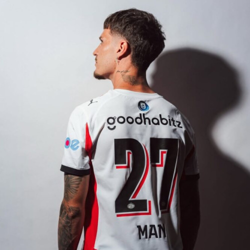 Dennis Man marchează primele goluri în Liga Campionilor în victoria zdrobitoare a PSV asupra lui Napoli