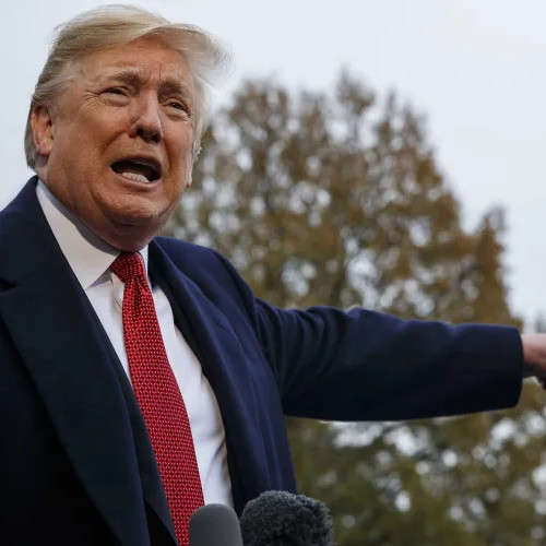 Profesorul Adrian Papahagi ironizează stilul contradictoriu al lui Donald Trump