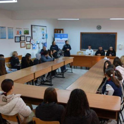 Proiectul „Dincolo de aparențe” aduce în fața adolescenților povești din închisoare