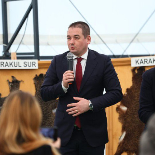 Președintele ANSVSA, Alexandru Bociu, în dialog cu fermierii din Popăuți