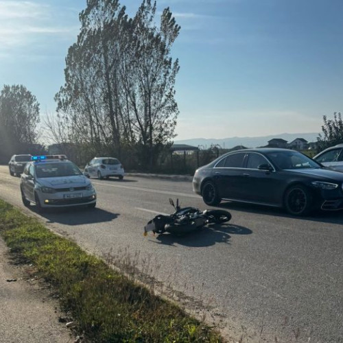 Tânăr motociclist rănit ușor după un accident pe strada Cuza Vodă din Vrancea