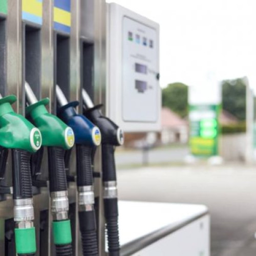 Guvernul introduce o schemă de sprijin pentru transportatori cu 20 de bani pe litru de motorină