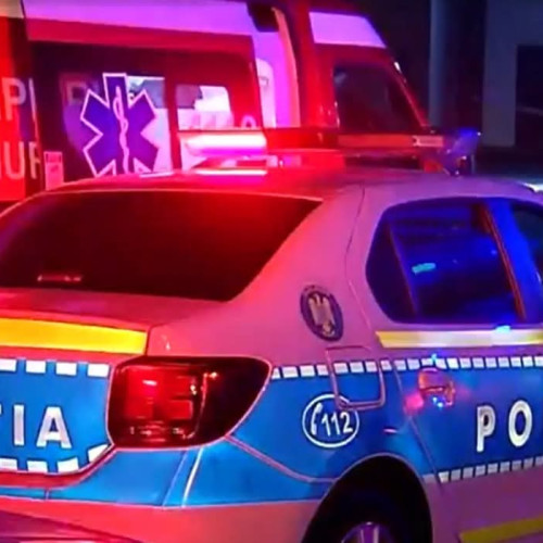 Bărbat găsit mort în fața blocului din Capitală, anchetatorii suspectează o sinucidere