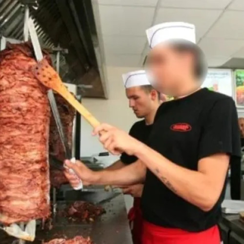 Un tânăr din Cluj povestește despre stresul la un fast-food local