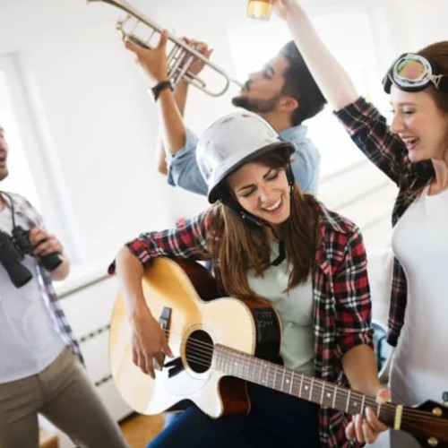 Femeie din Cluj se plânge de zgomotele dese de la vecinii din strada Constantin Brâncuși