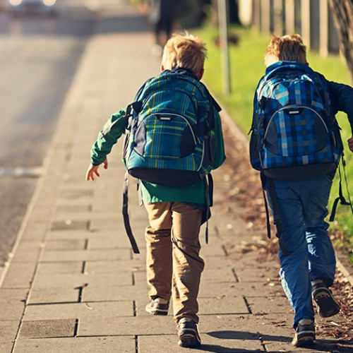 Vacanța de toamnă pentru elevi începe pe 25 octombrie 2025