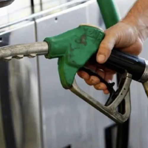 Prețurile carburanților în România cresc după șapte scăderi consecutive