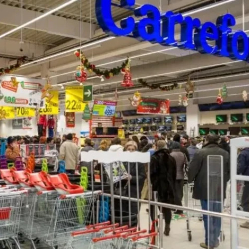 Carrefour analizează vânzarea operațiunilor din România în contextul unor profituri în scădere