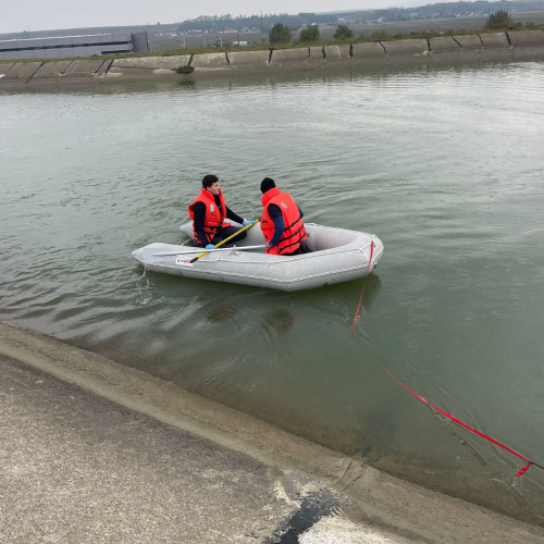 Trupul unui bărbat găsit în canalul Bistriței la Hidrocentrala Roznov