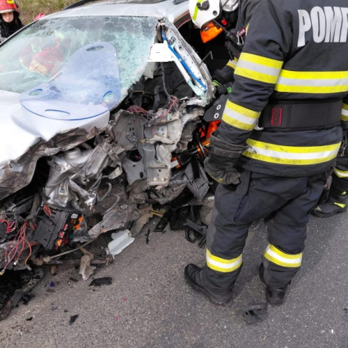 Accident grav pe DE 583 la Răchiteni: șapte persoane implicate și încarcerare