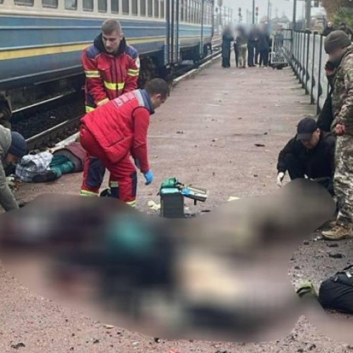 Explozie pe peronul unei gări din nordul Ucrainei cauzează patru morți