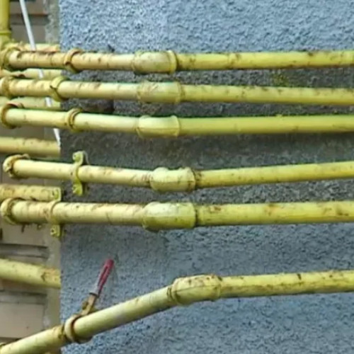 Delgaz Grid sistează temporar gazele în două blocuri din Turda după o posibilă scurgere