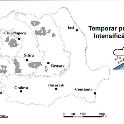 Vreme schimbătoare și risc de avalanșe în Munții Bucegi în weekend
