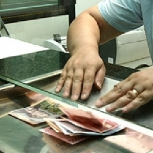 Bărbat din Botoșani obligat să ia credit fraudulos de 78.000 lei