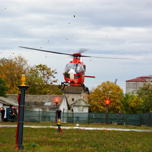 Elicopterul SMURD intervine de două ori la Botoșani pentru pacienți cu infarct