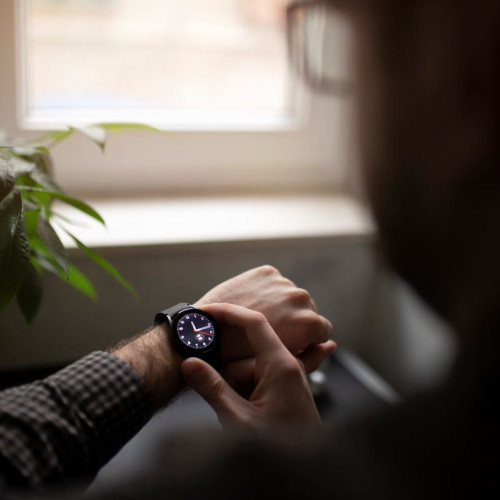 Trecerea la ora de iarnă aduce dimineți mai luminoase și seri mai întunecate