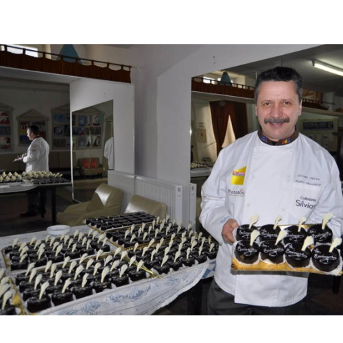 Cofetăria Silvian din Constanța și-a închis porțile după aproape 30 de ani