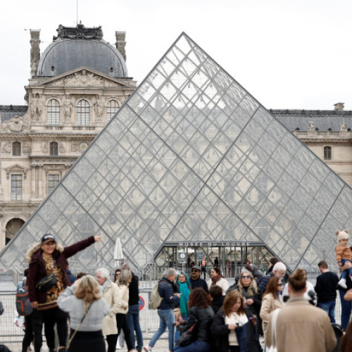 Fost hoț de bijuterii comentează jaful de la Luvru și vulnerabilitățile muzeului