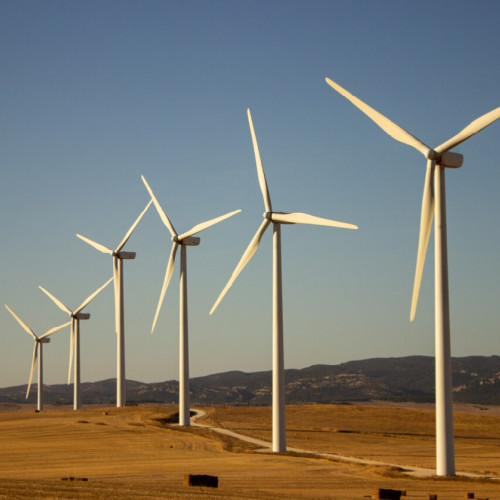 Construirea unui parc eolian cu 122 de turbine, planificată în comuna Cogealac