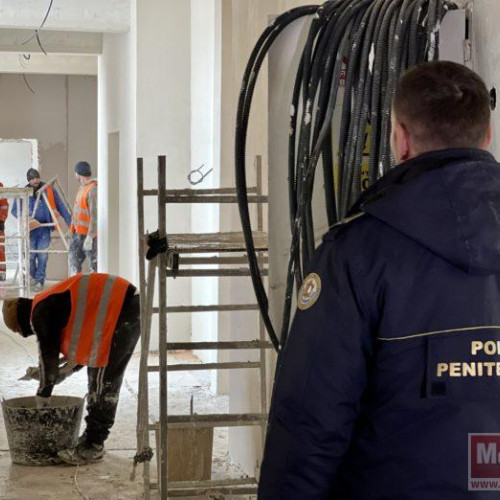 Deținuții din Botoșani muncesc în școli și pe șantiere pentru o nouă viață