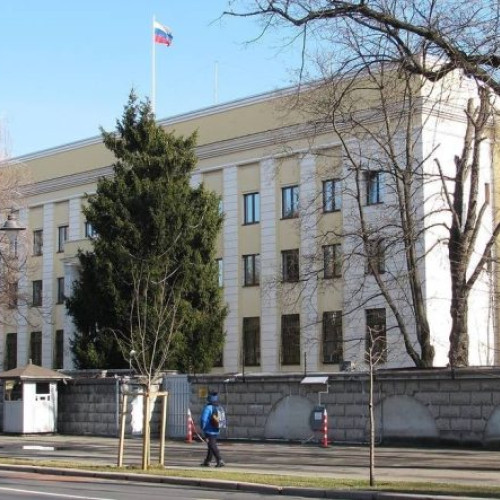 Medicul care a încercat să intre cu mașina la ambasada Rusiei nu era sub influența drogurilor