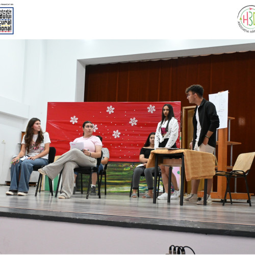 Tinerii din Hârșova promovează incluziunea socială prin artele scenice și ateliere creative