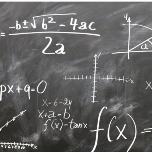 Profesorii de matematică pot participa la programul „Matematică Remedial” până pe 31 octombrie