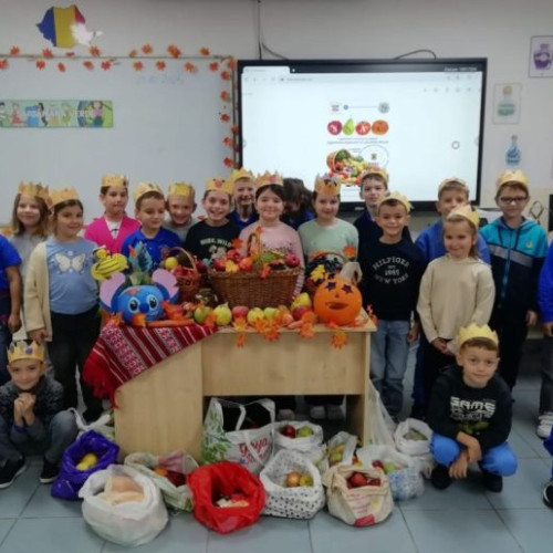 Elevii din Panciu aduc arta și natura în școală prin activități dedicate toamnei