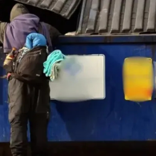 Locuitorii din Borhanci cer intervenția poliției din cauza unui bărbat cu comportament nepotrivit