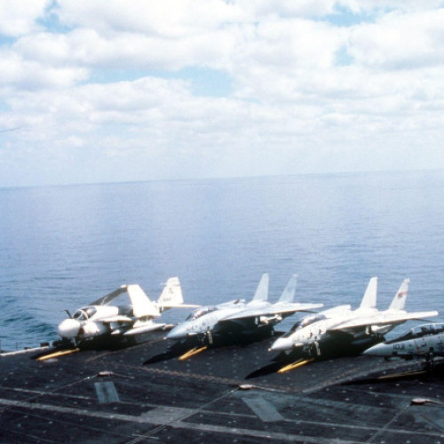 Două aeronave militare americane s-au prăbușit în Marea Chinei de Sud fără victime