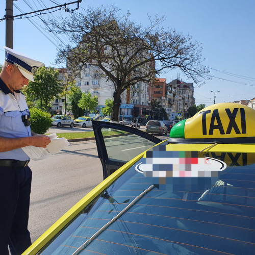 Taximetrist din Iași trimis în judecată după ce și-a agresat și jefuit clientul