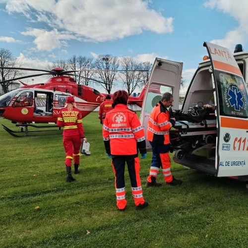 Un bărbat în stare gravă a fost transportat cu elicopterul SMURD în județul Botoșani