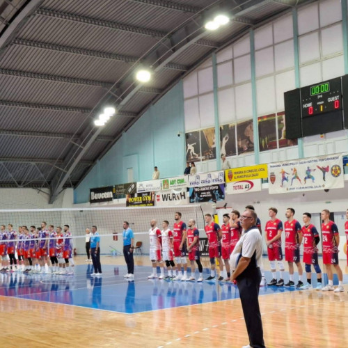 CSM Arcada Galați a pierdut la limită în primul meci din Divizia A1 la volei