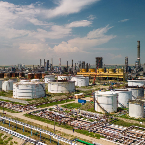 Rompetrol finalizează reabilitarea rezervoarelor și mărește capacitatea de stocare