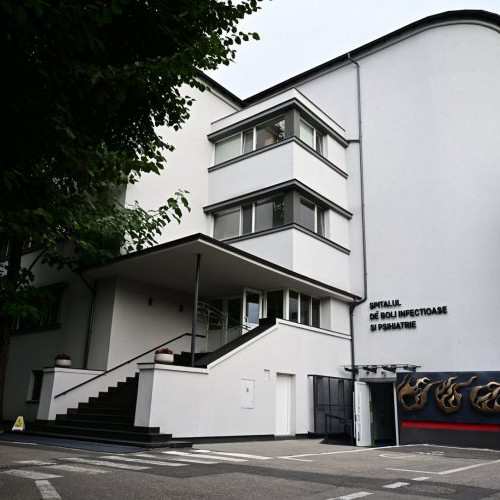 Spitalul din Maramureș angajează îngrijitoare și infirmiere pentru mai multe secții