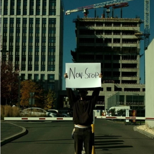 Rareș lansează „Non-Stop”, o piesă despre iubire și emoții sincere