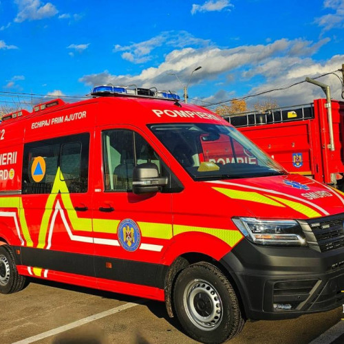 ISU Dâmbovița primește o ambulanță modernă pentru intervenții SMURD