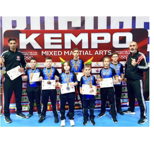 Frații Crînguș domină competiția, Halep revine la Turneul Campioanelor