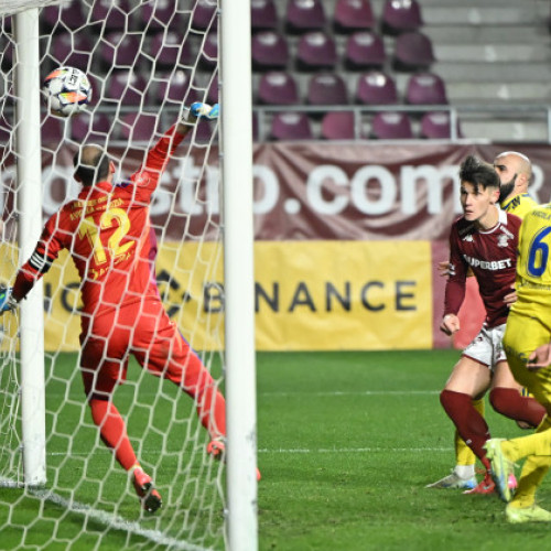 Rapid învinge Unirea Slobozia cu 4-1 și urcă pe locul secund în Superligă