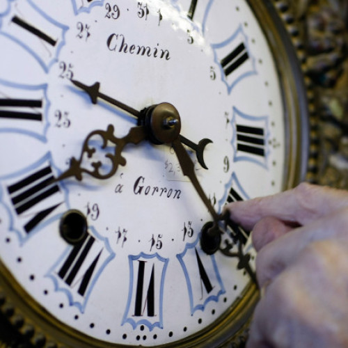 Parlamentul European cere explicații pentru blocajul eliminării orei de vară