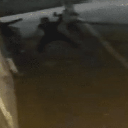 Femeie și copil agresați pe o stradă din Făgăraș în urma unui conflict pentru un spațiu verde