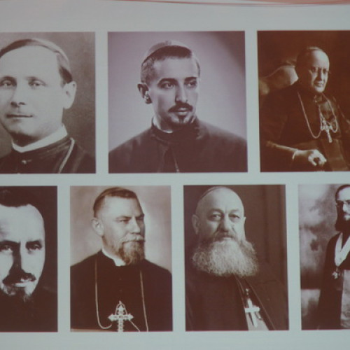 Șapte episcopi greco-catolici arestați în 1948 pentru credință