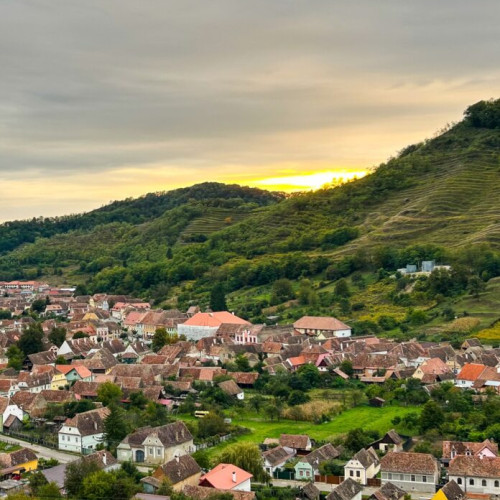 Platforma ‘România Atractivă’ devine accesibilă în șase limbi și adaugă 450 de obiective turistice