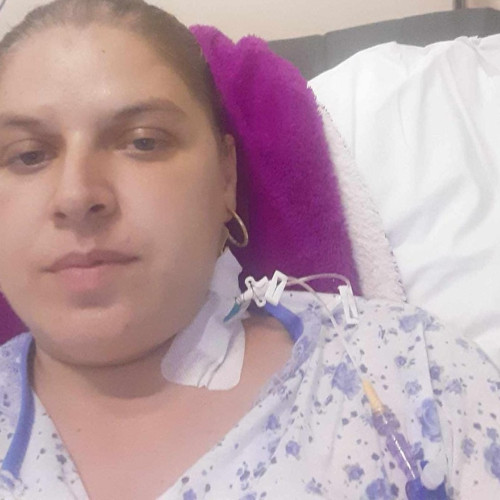 A murit în urma unui limfom agresiv o mamă din Botoșani, lăsând doi copii orfani