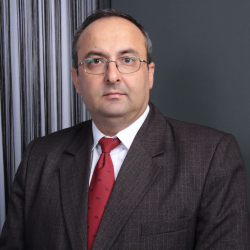 Directorul Leonard Mardar de la Colegiul Gheorghe Șincai din Baia Mare a murit la 57 de ani